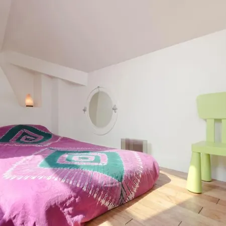 Apartment Duplex Atypique 70m2 Parc De Belleville