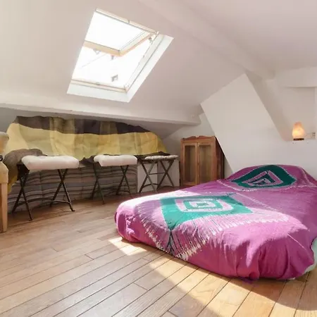 Duplex Atypique 70m2 Parc De Belleville Apartment *