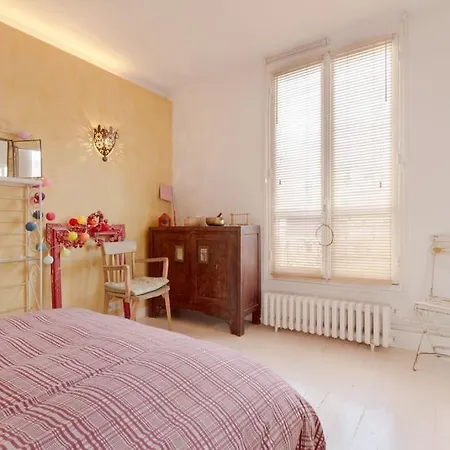 Duplex Atypique 70m2 Parc De Belleville Paris